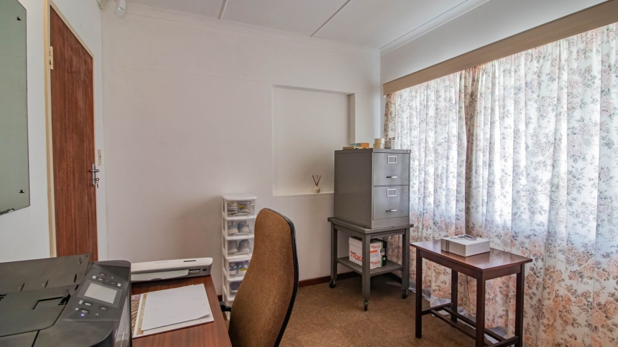 5 Bedroom Property for Sale in Rosedale Park Eastern Cape